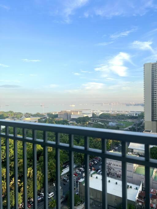 Casa Cintores Condo Near Picc With Free Parking Manila Exterior photo